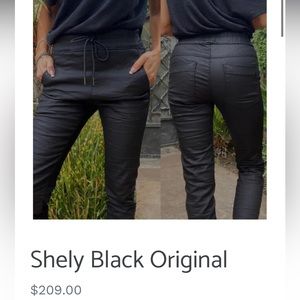 ✨BEVY FLOG✨ Shely drawstring pant.